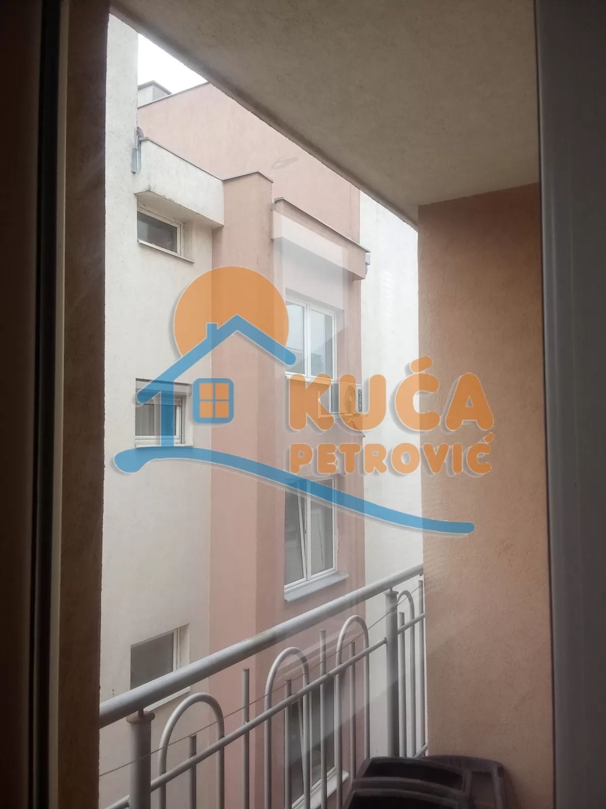 Dvosoban stan, 56 m2, Vojna bolnica, Dušana Trivunca ID: i-015885 8