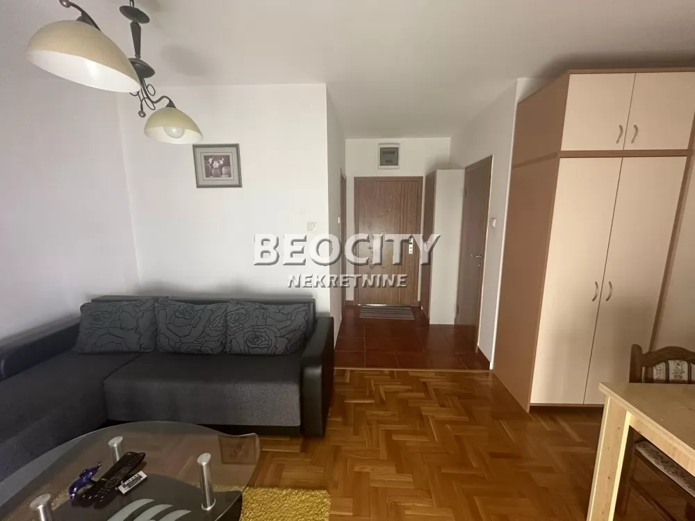 Jednosoban stan, 27 m2, Bulevar Evrope, Bulevar Evrope ID: 78720 1