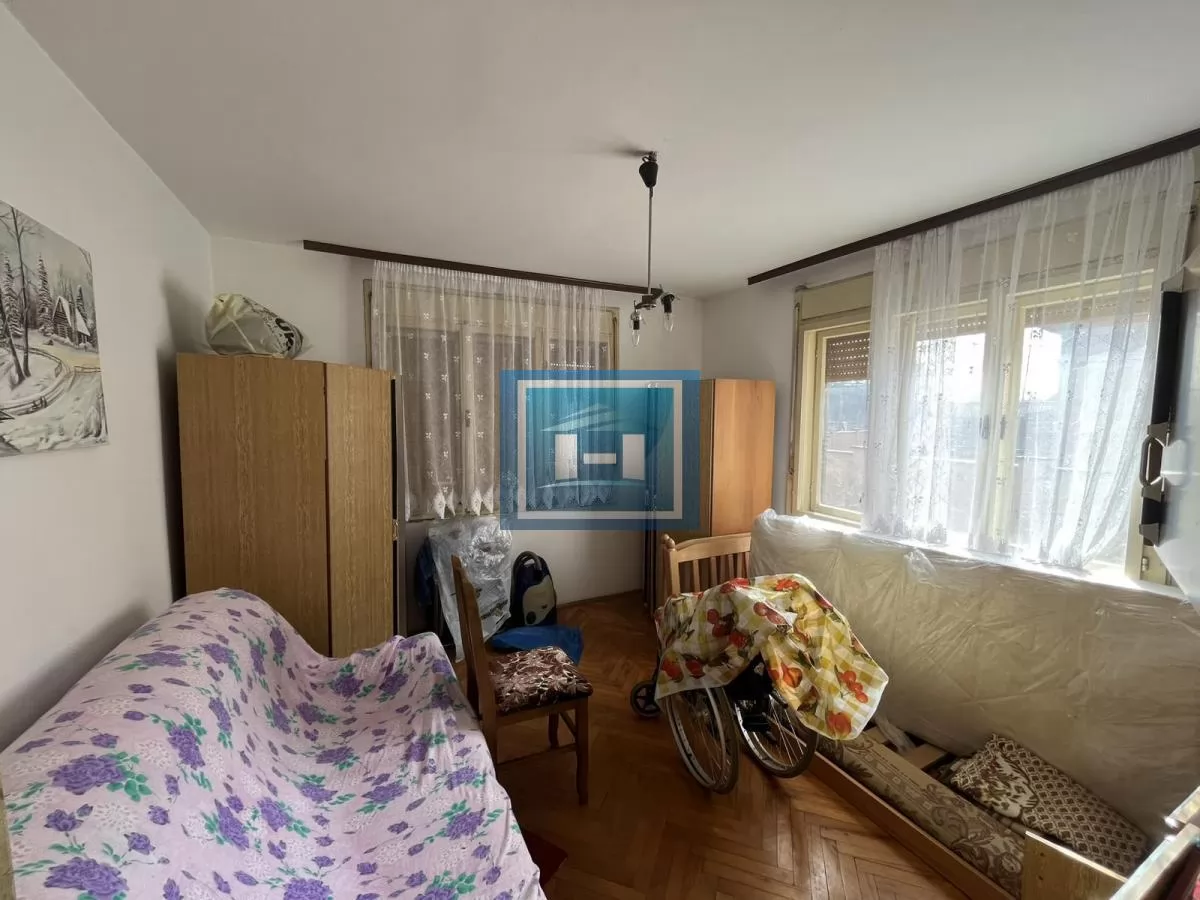 NA PRODAJU PORODIČNO DOMAĆINSTVO – KRUŠAR KOD ĆUPRIJE 11