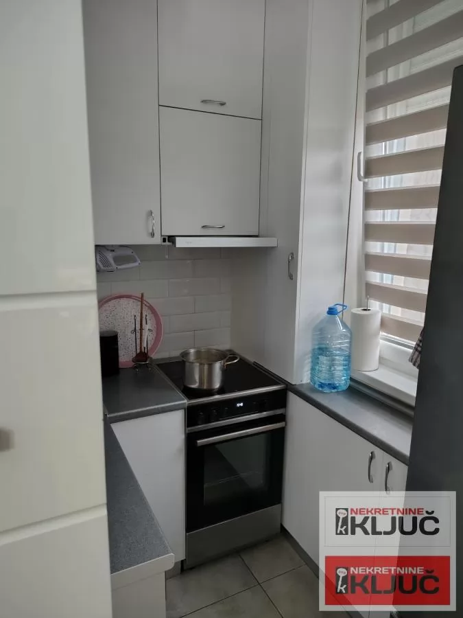 Odlican noviji stan na pocetku Adica 3