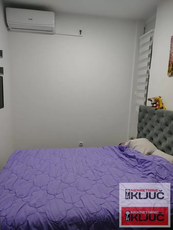 Odlican noviji stan na pocetku Adica 7