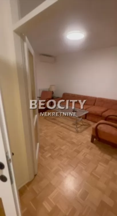 Trosoban stan, 76 m2, Blok 61, Jurija Gagarina 190 ID: 121070 1