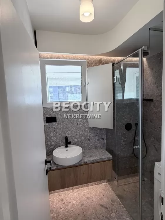 Trosoban stan, 76 m2, Blok 61, Jurija Gagarina 190 ID: 121070 15