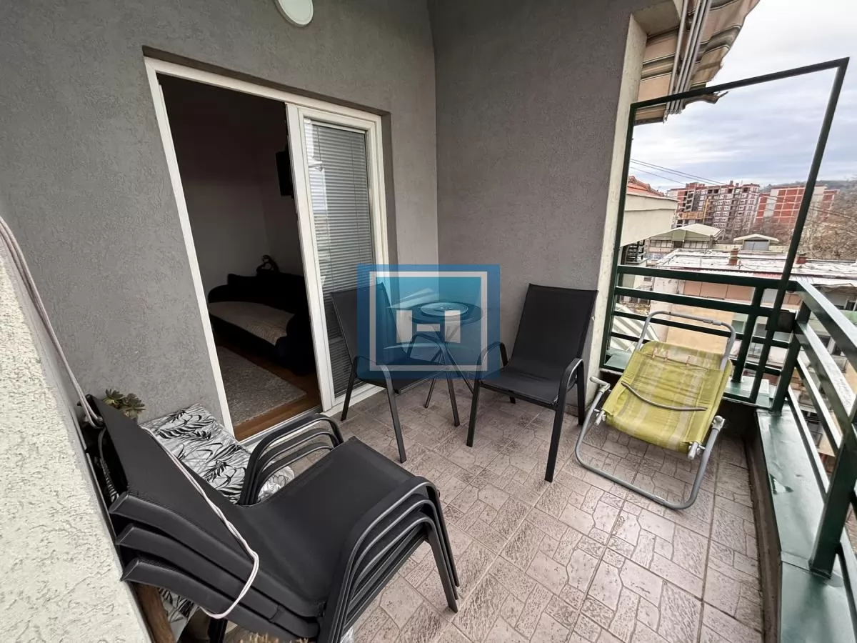 Dvosoban stan u potkrovlju !  Postoji mogućnost kupovine  preko kredita!! 12