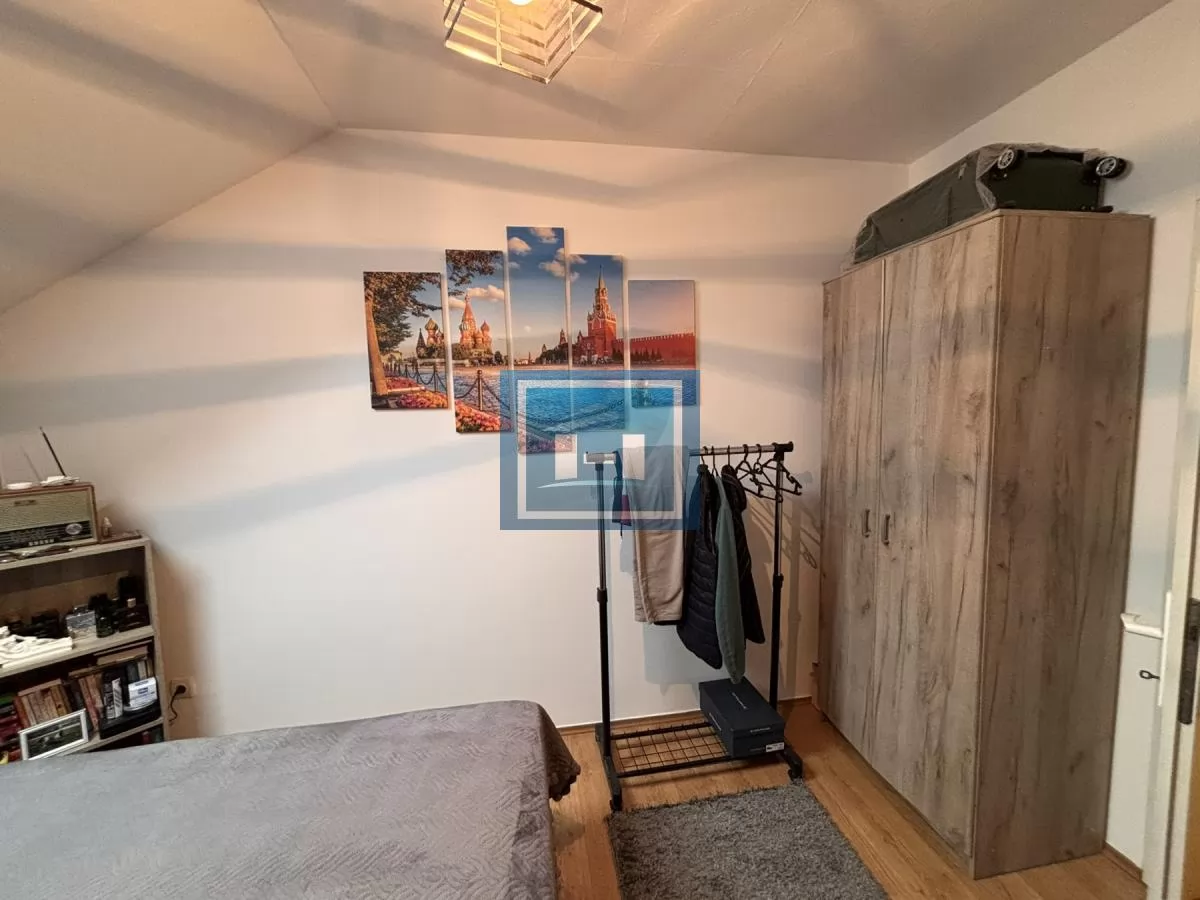 Dvosoban stan u potkrovlju !  Postoji mogućnost kupovine  preko kredita!! 14