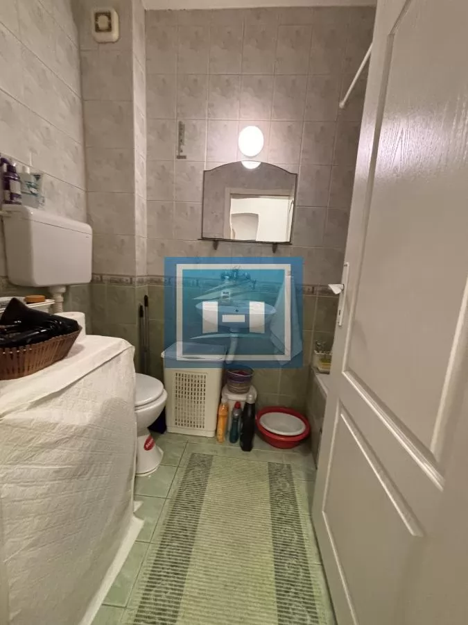 Dvosoban stan u potkrovlju !  Postoji mogućnost kupovine  preko kredita!! 25