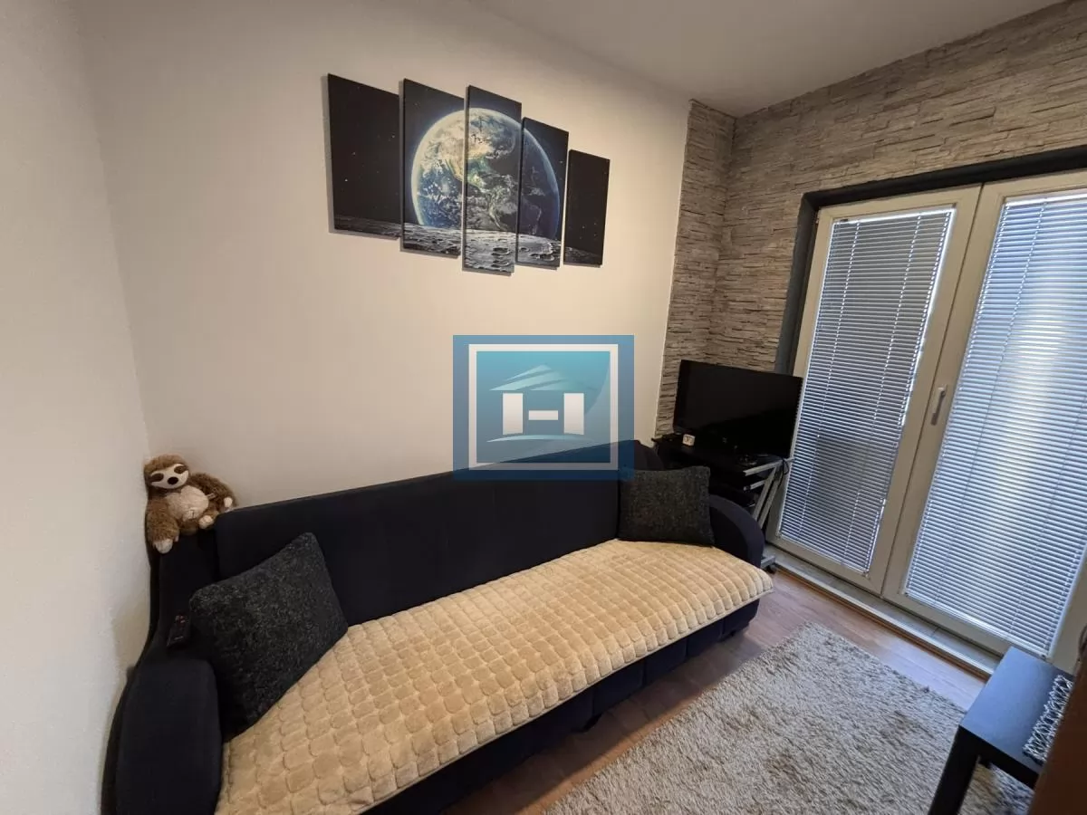 Dvosoban stan u potkrovlju !  Postoji mogućnost kupovine  preko kredita!! 7