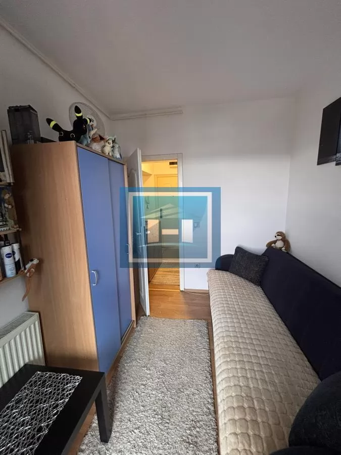 Dvosoban stan u potkrovlju !  Postoji mogućnost kupovine  preko kredita!! 9