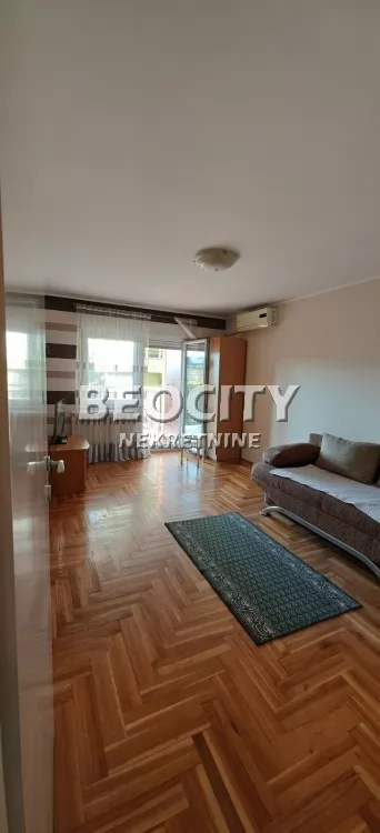 Jednosoban stan, 34 m2, Grbavica, Bulevar Cara Lazara ID: 85052 1