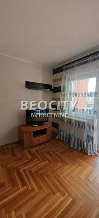 Jednosoban stan, 34 m2, Grbavica, Bulevar Cara Lazara ID: 85052 2