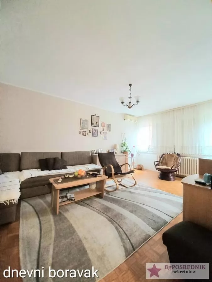 Voždovac, Faramaceutski fakultet, Vojvode Stepe, 59m2 1