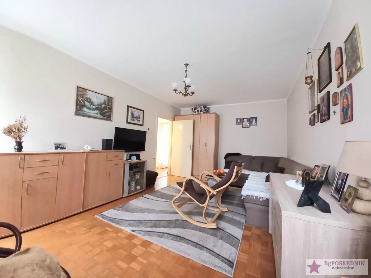 Voždovac, Faramaceutski fakultet, Vojvode Stepe, 59m2 3