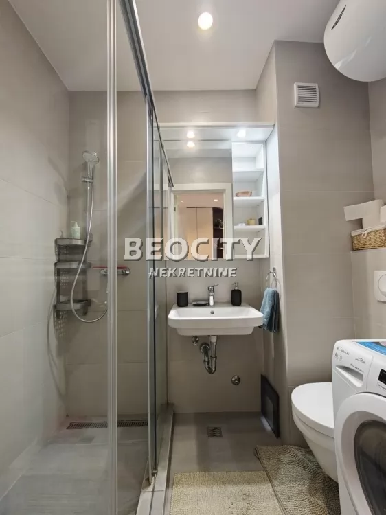 Dvosoban stan, 56 m2, Južni bulevar, Braće Radovanović ID: 129407 11