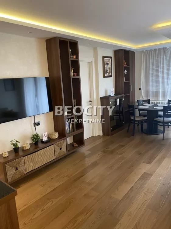 Dvosoban stan, 56 m2, Južni bulevar, Braće Radovanović ID: 129407 4