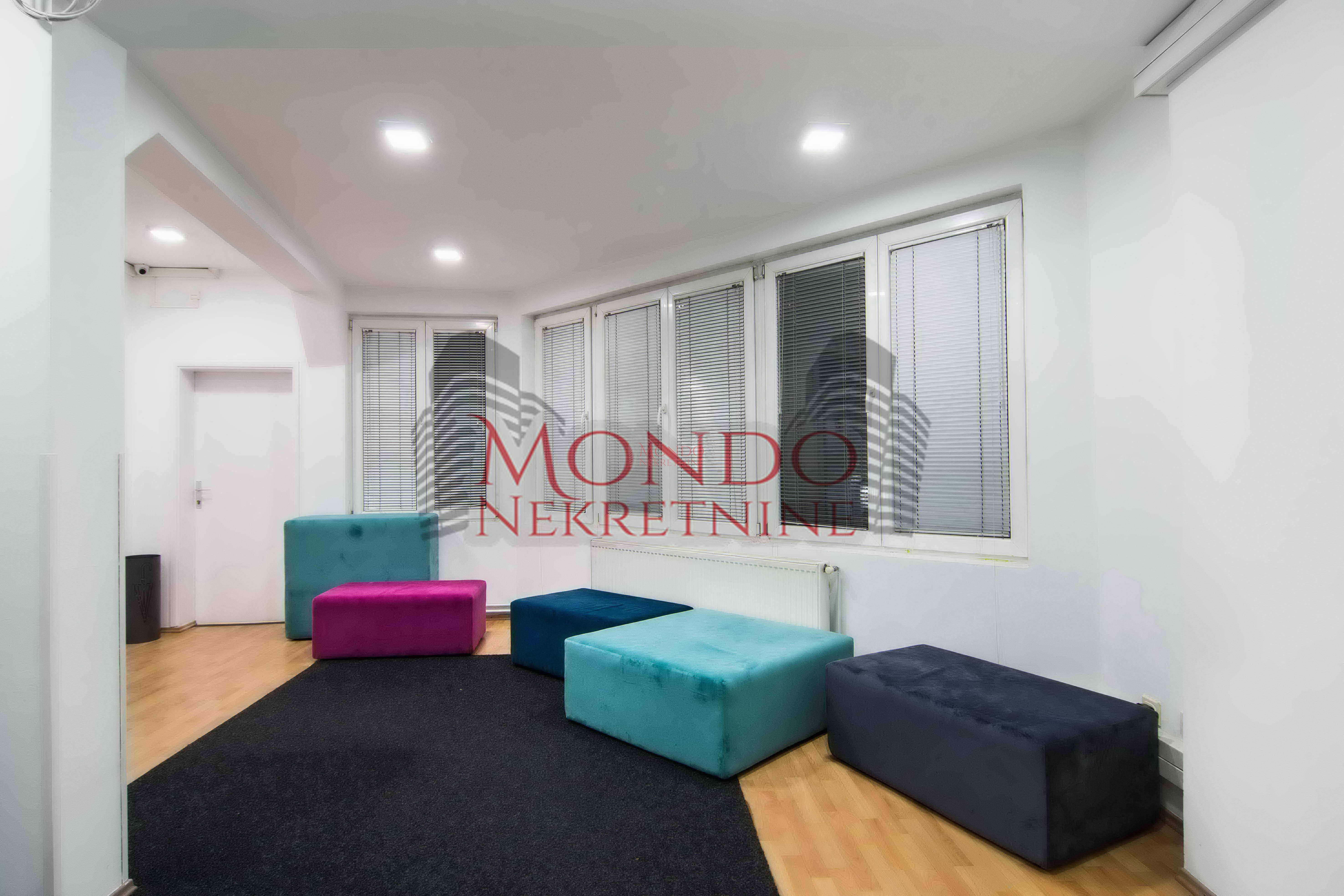 Izdaje se odlican kancelarijski poslovni prostor u centru grada kod Doma zdravlja! 3