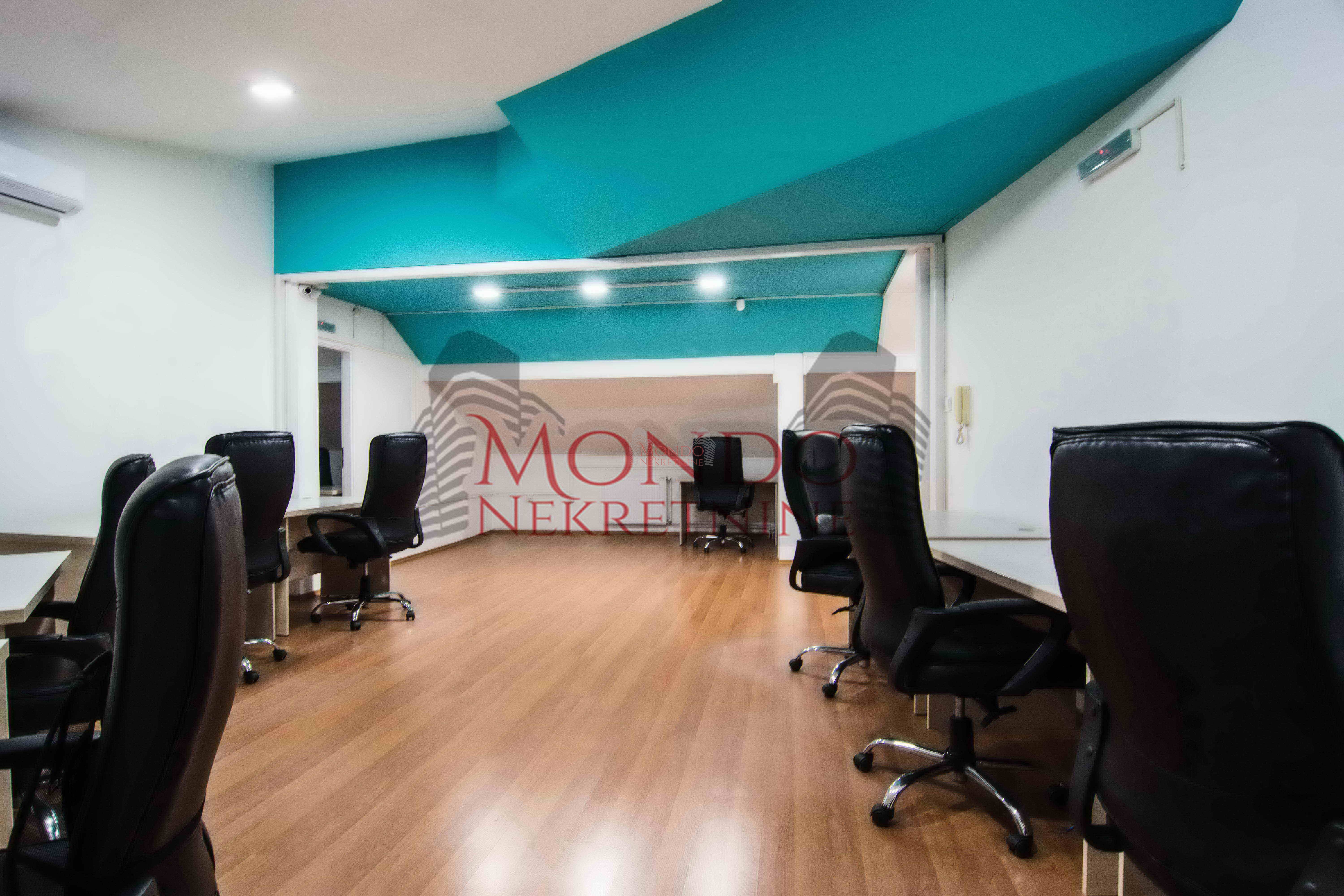 Izdaje se odlican kancelarijski poslovni prostor u centru grada kod Doma zdravlja! 4