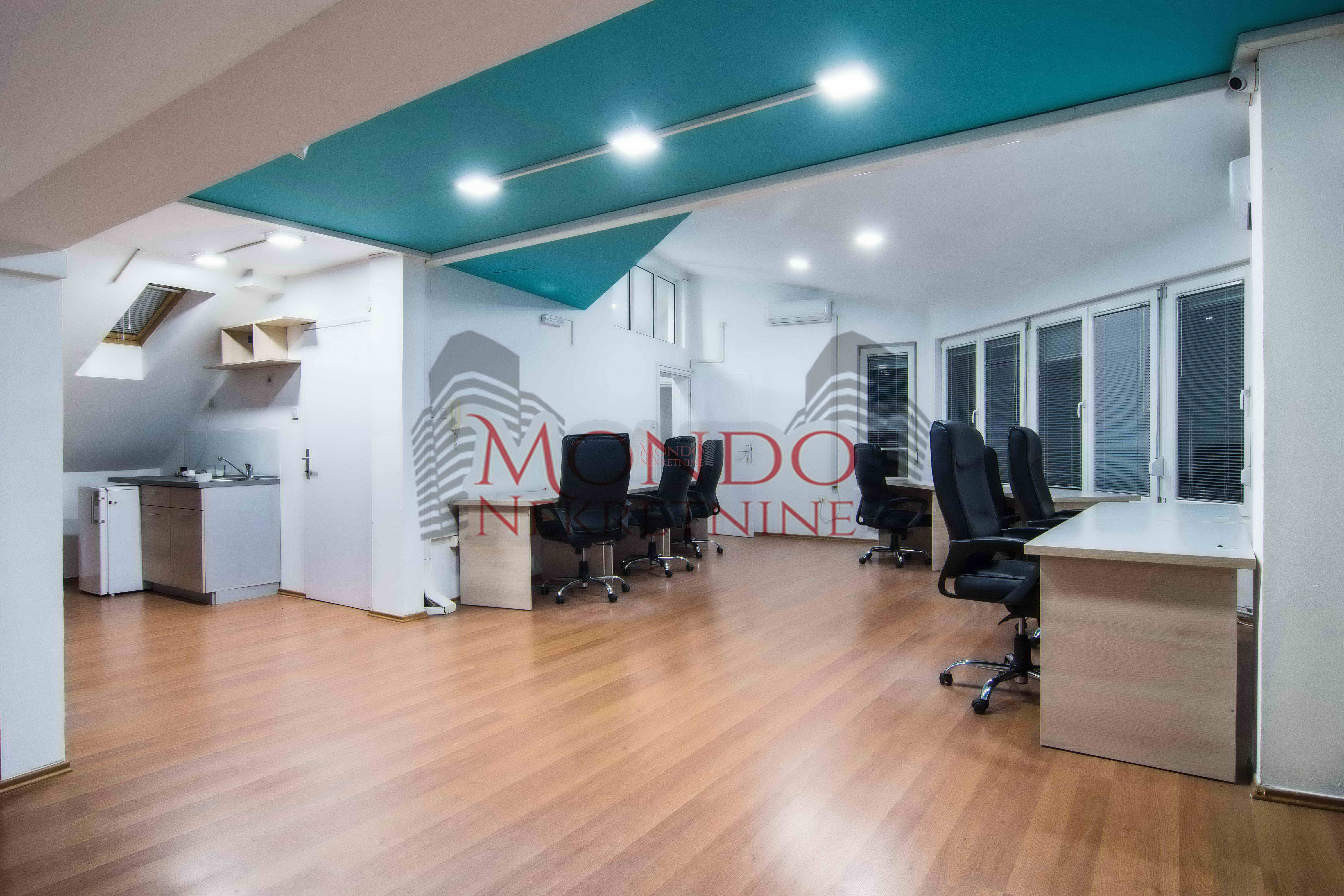 Izdaje se odlican kancelarijski poslovni prostor u centru grada kod Doma zdravlja! 6