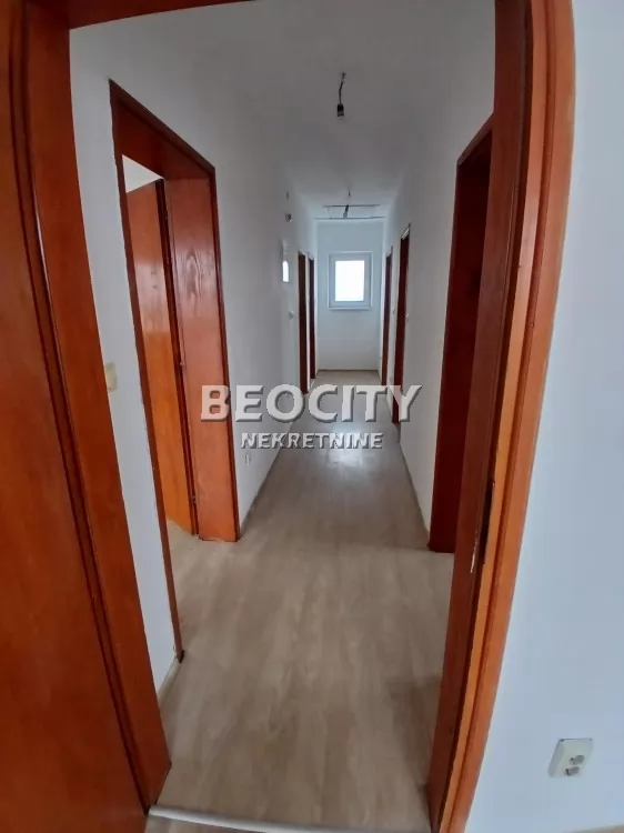 Lokal, 200 m2, Ugrinovci, Zemunska ID: 121991 11