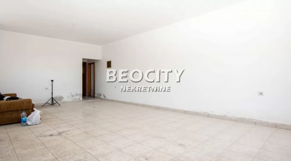 Lokal, 200 m2, Ugrinovci, Zemunska ID: 121991 2