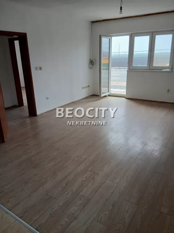 Lokal, 200 m2, Ugrinovci, Zemunska ID: 121991 4