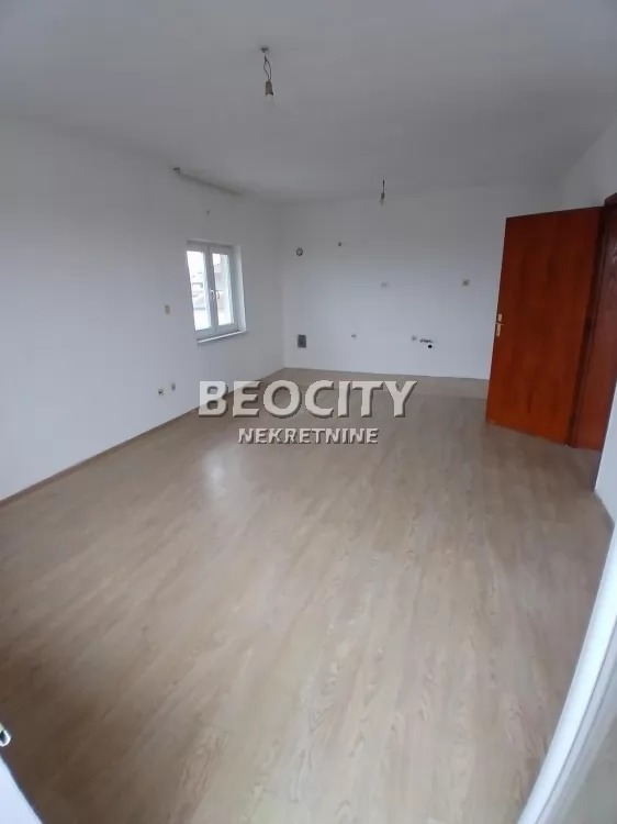 Lokal, 200 m2, Ugrinovci, Zemunska ID: 121991 5