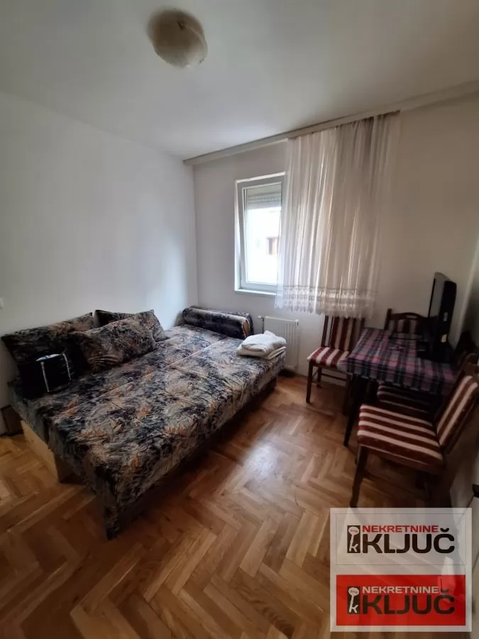 DETELINARA IZDAJE SE JEDNOIPOSOBAN NAMEŠTEN STAN 3