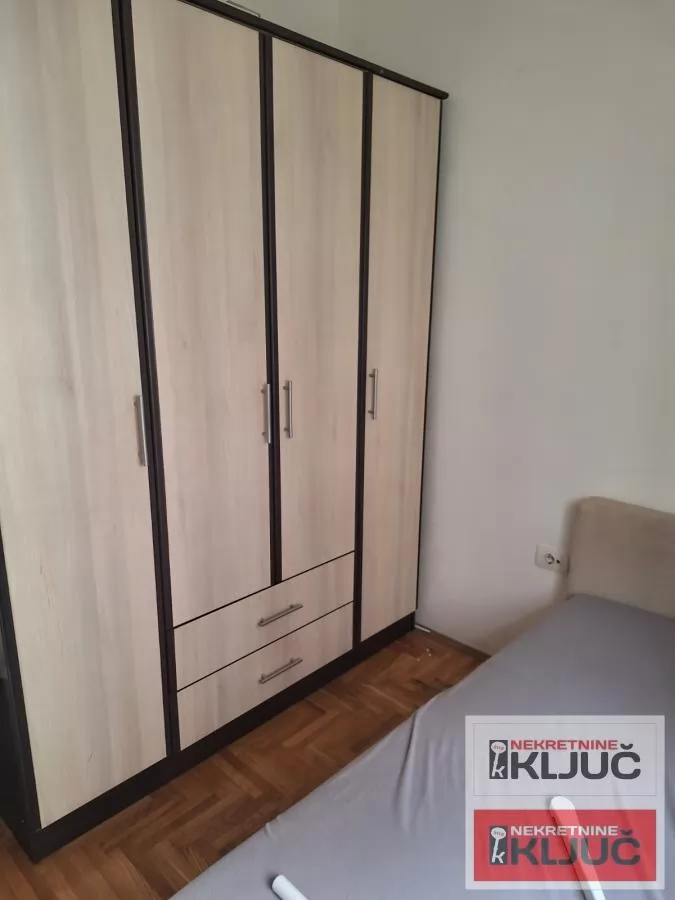 DETELINARA IZDAJE SE JEDNOIPOSOBAN NAMEŠTEN STAN 5