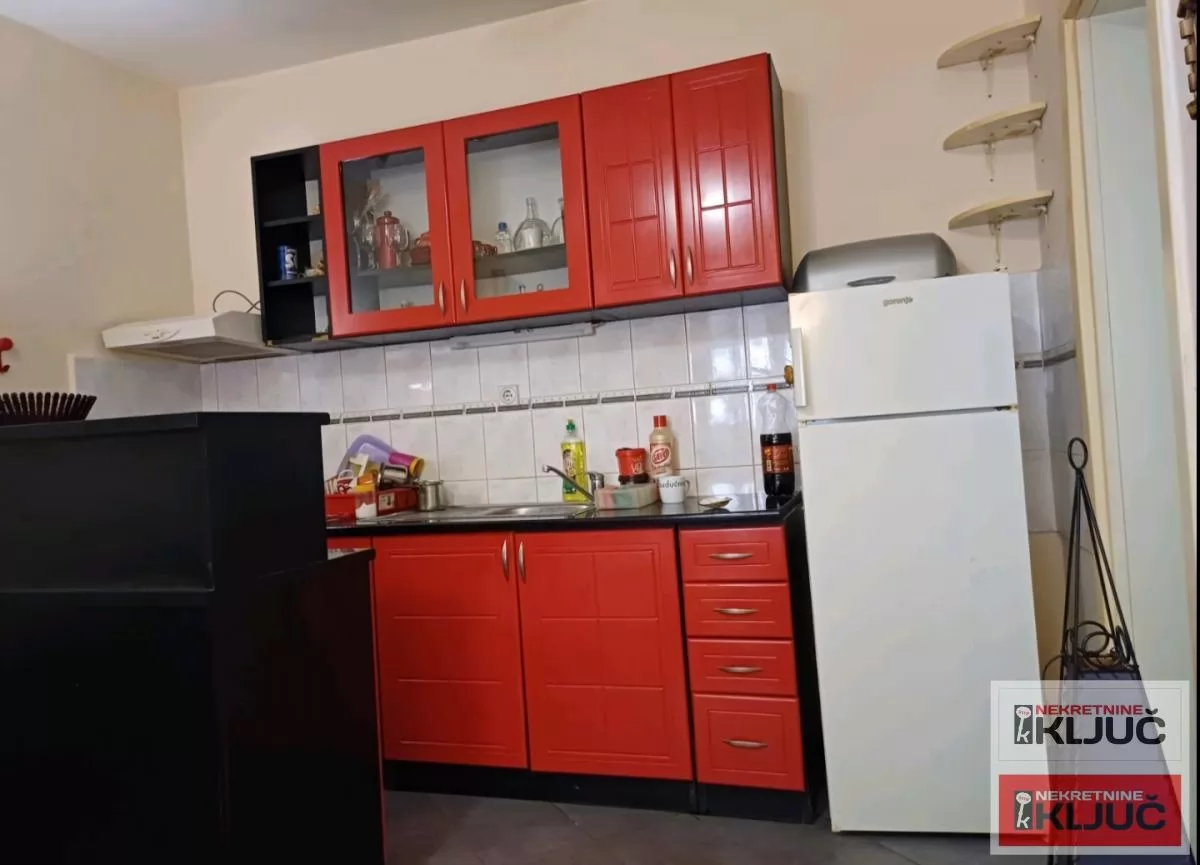 GRBAVICA IZDAJE SE JEDNOIPOSOBAN NAMEŠTEN STAN 14