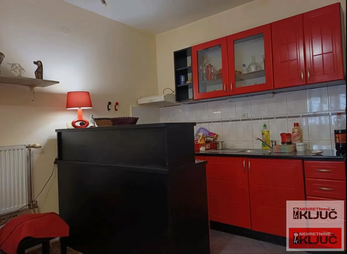 GRBAVICA IZDAJE SE JEDNOIPOSOBAN NAMEŠTEN STAN 15