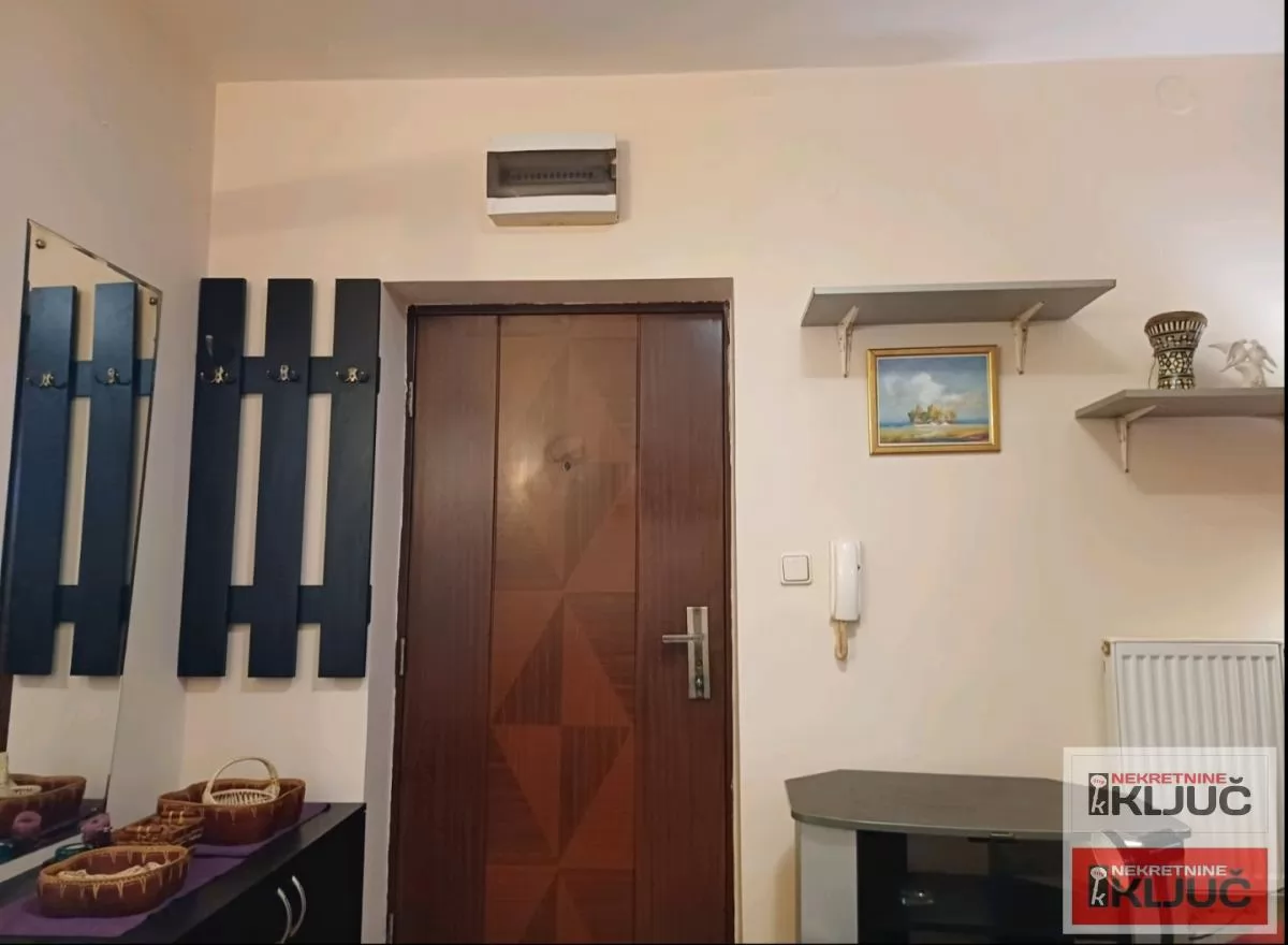 GRBAVICA IZDAJE SE JEDNOIPOSOBAN NAMEŠTEN STAN 16