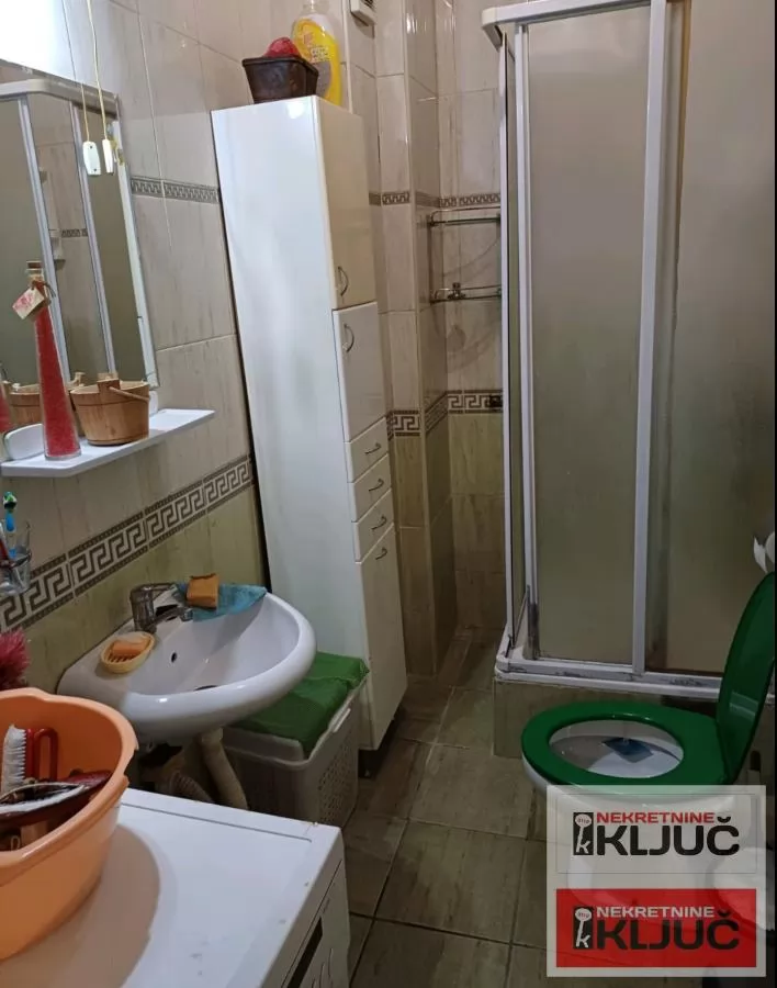 GRBAVICA IZDAJE SE JEDNOIPOSOBAN NAMEŠTEN STAN 4