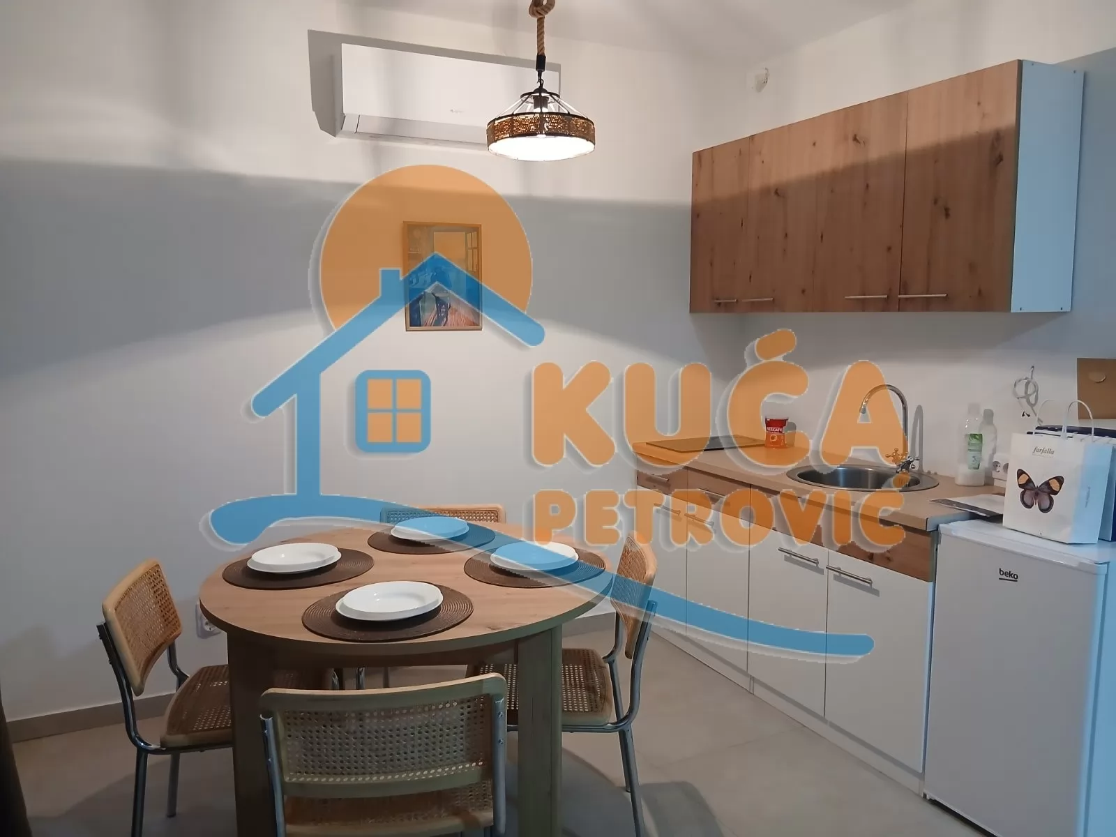 Jednosoban stan, 40 m2, Čair, Ljubićka ID: i-015907 6