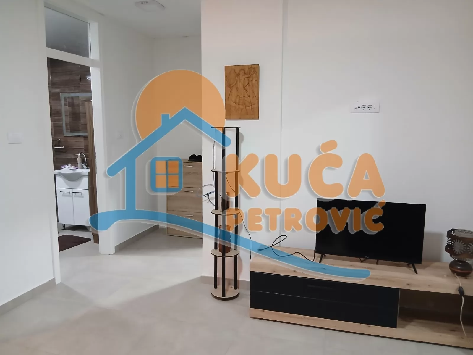 Jednosoban stan, 40 m2, Čair, Ljubićka ID: i-015907 7