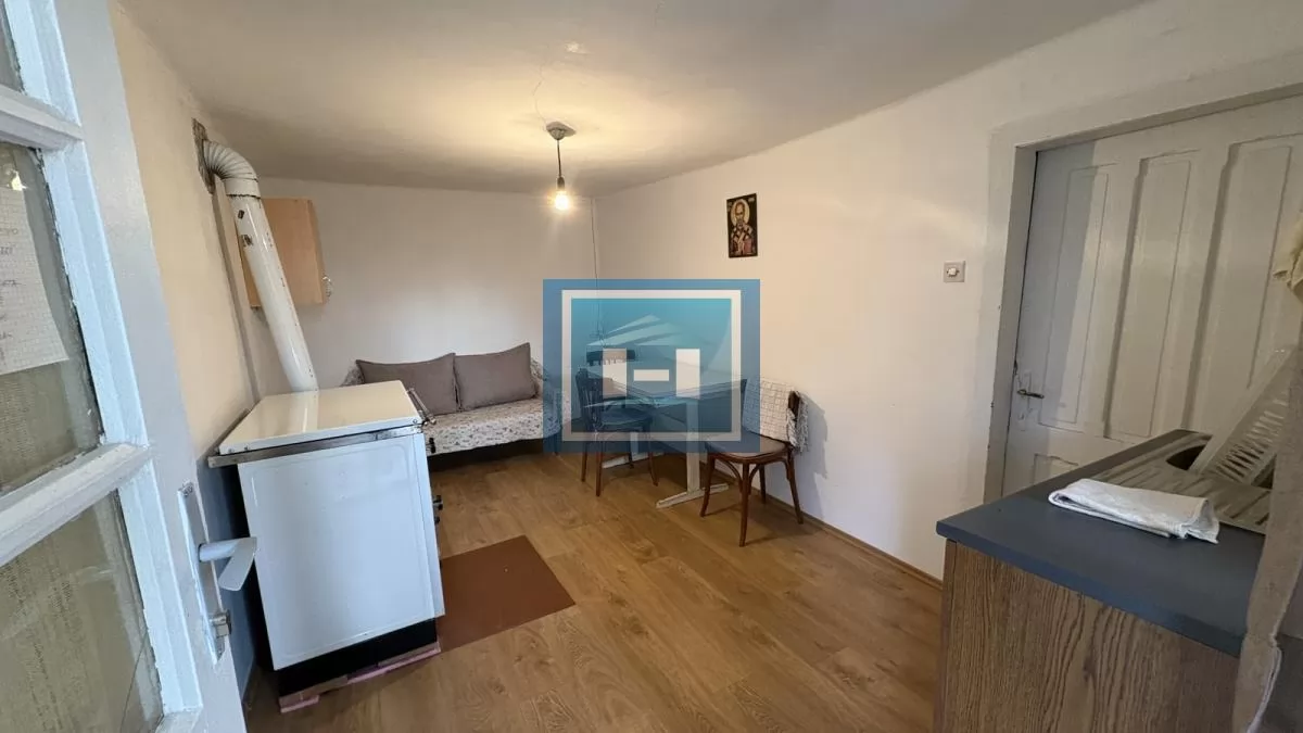 NA PRODAJU SEOSKO DOMAĆINSTVO NADOMAK JAGODINE – IDEALNA PRILIKA ZA ŽIVOT 4