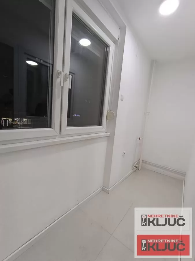 ROTKVARIJA, 51m2, Dvoiposoban, Renoviran 10