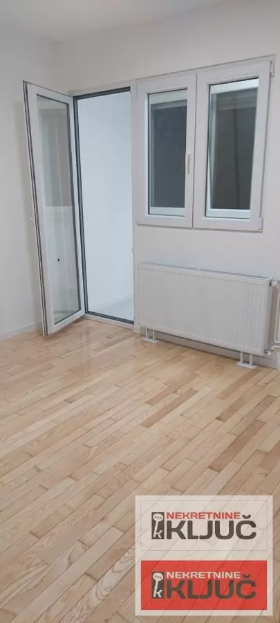 ROTKVARIJA, 51m2, Dvoiposoban, Renoviran 4