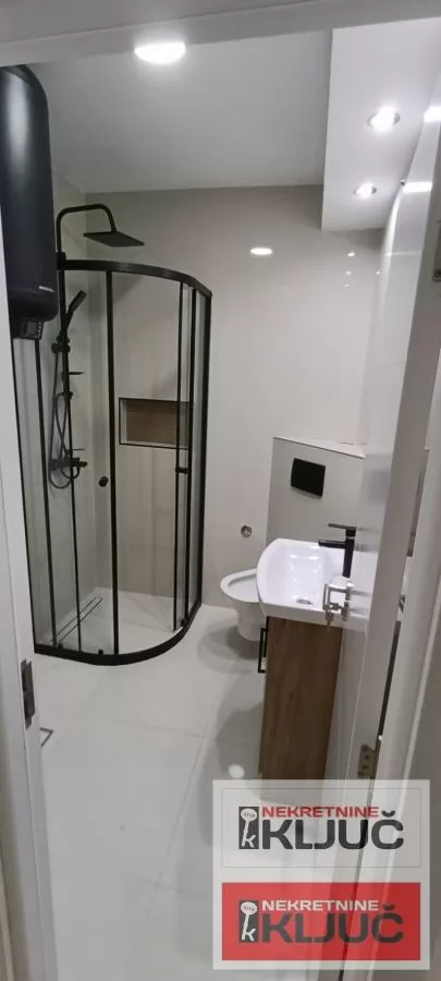 ROTKVARIJA, 51m2, Dvoiposoban, Renoviran 7