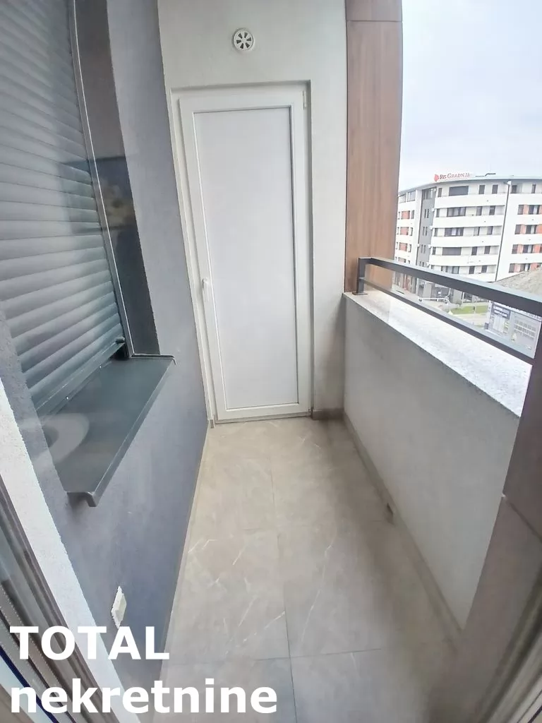Stanovi,NOVI SAD,CENTAR,kv: 38.00, € 400, ID: 9189885 13