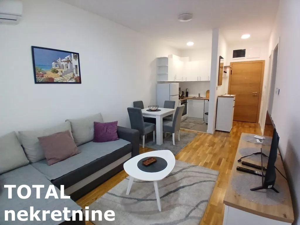 Stanovi,NOVI SAD,CENTAR,kv: 38.00, € 400, ID: 9189885 3