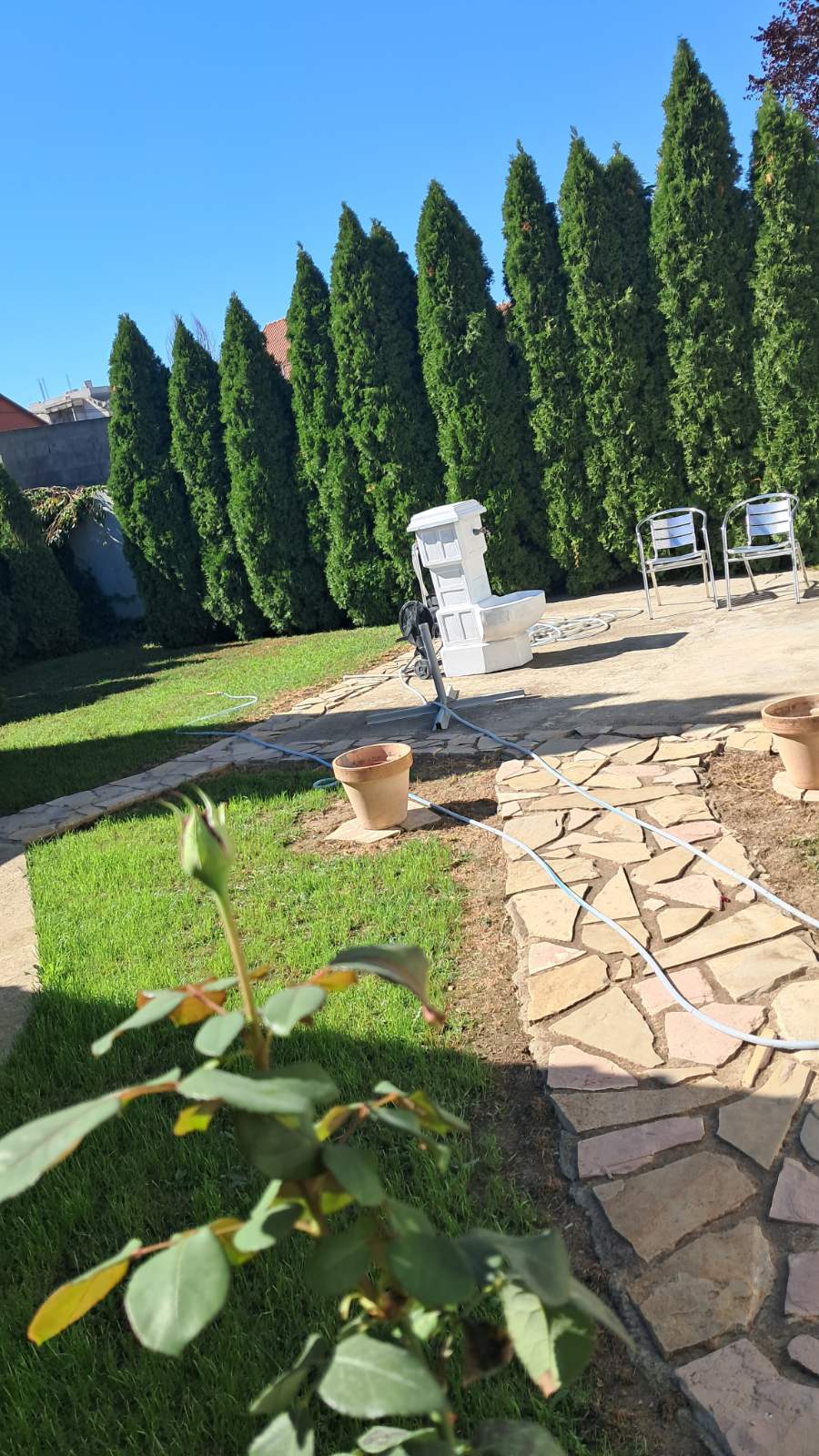 Prodajem kucu u Zemunu Plavi Horizonti 1