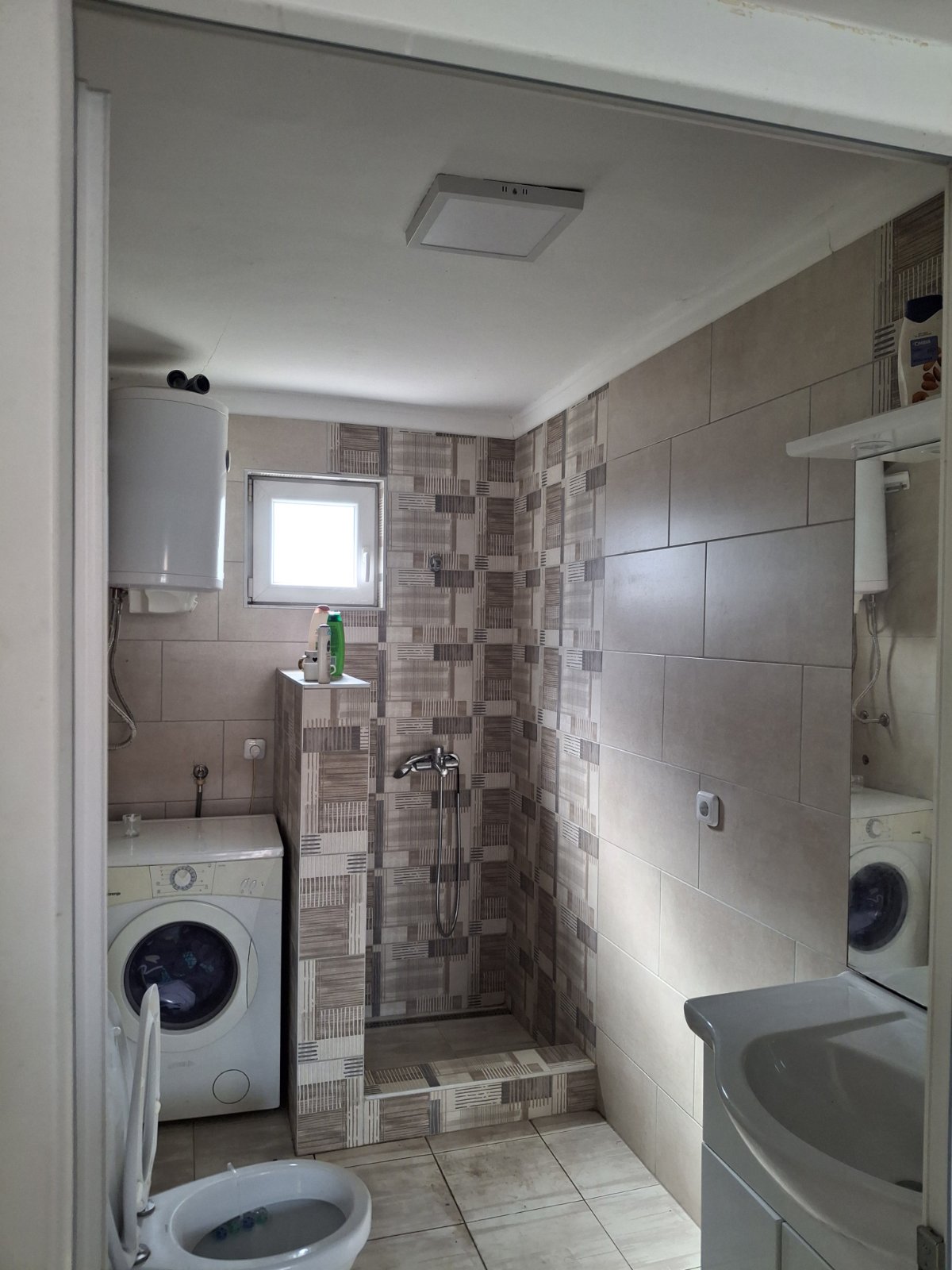 Smestaj za radnike Dobanovci 5