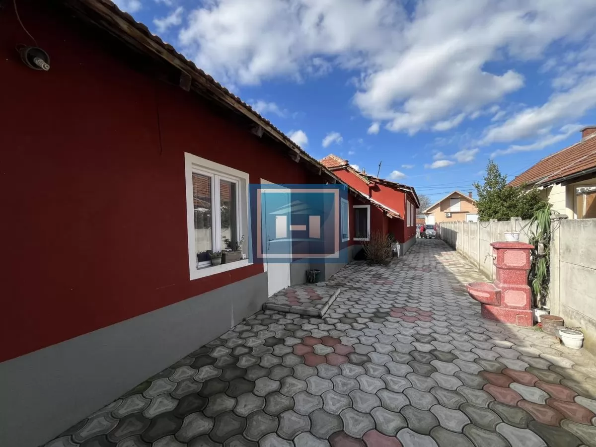 KUĆA U CENTRU ĆUPRIJE 10