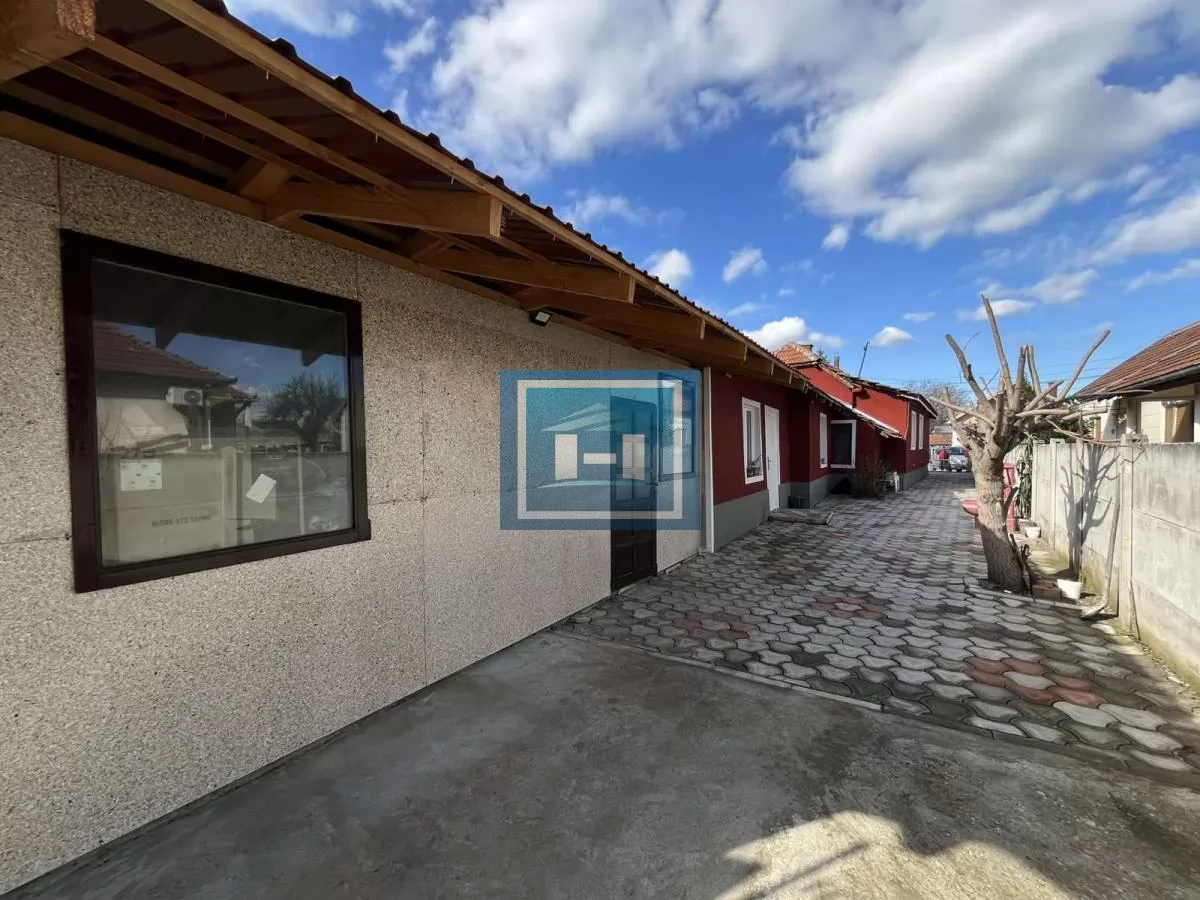 KUĆA U CENTRU ĆUPRIJE 11