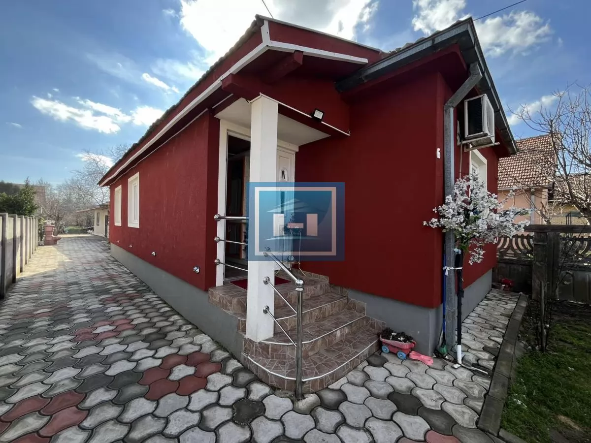 KUĆA U CENTRU ĆUPRIJE 2