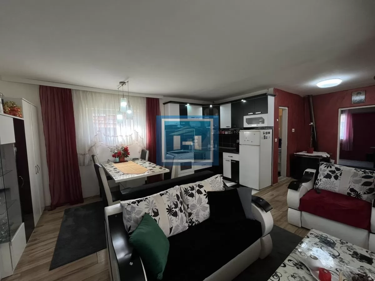 KUĆA U CENTRU ĆUPRIJE 4