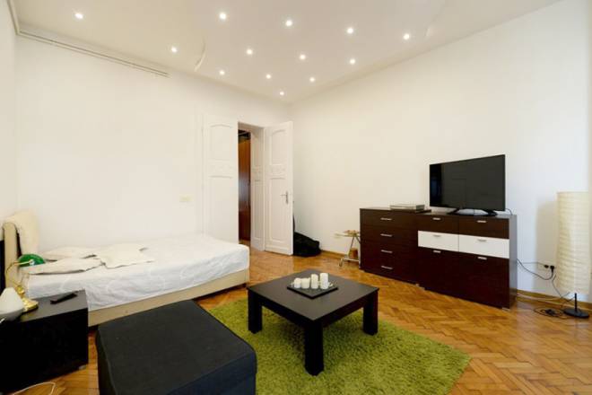 Prodajemo 3 0 salonski stan na Tašmajdanu  86m2 4