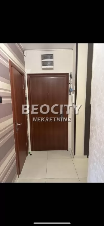 Trosoban stan, 67 m2, Grbavica, Doža Djerdja ID: 129456 10