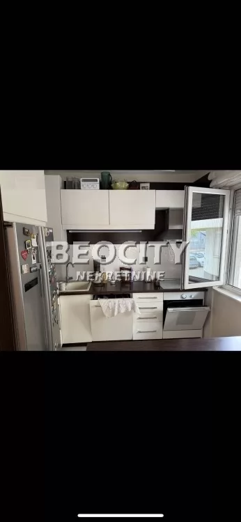 Trosoban stan, 67 m2, Grbavica, Doža Djerdja ID: 129456 2