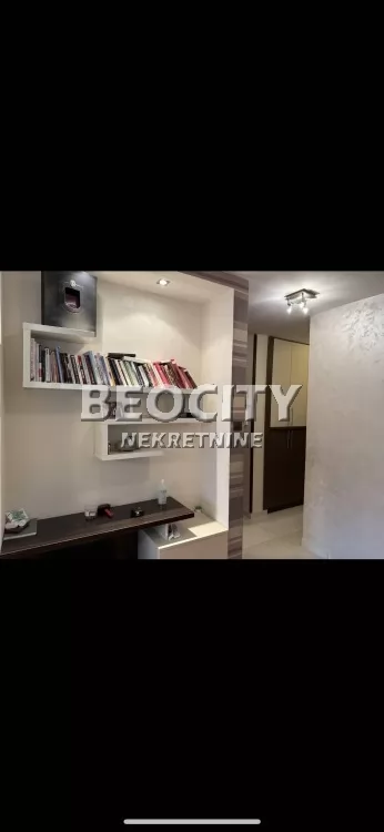 Trosoban stan, 67 m2, Grbavica, Doža Djerdja ID: 129456 4