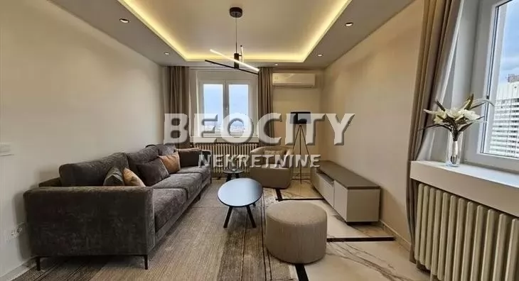 Trosoban stan, 80 m2, Palilula, Karnegijeva 3 ID: 129477 1